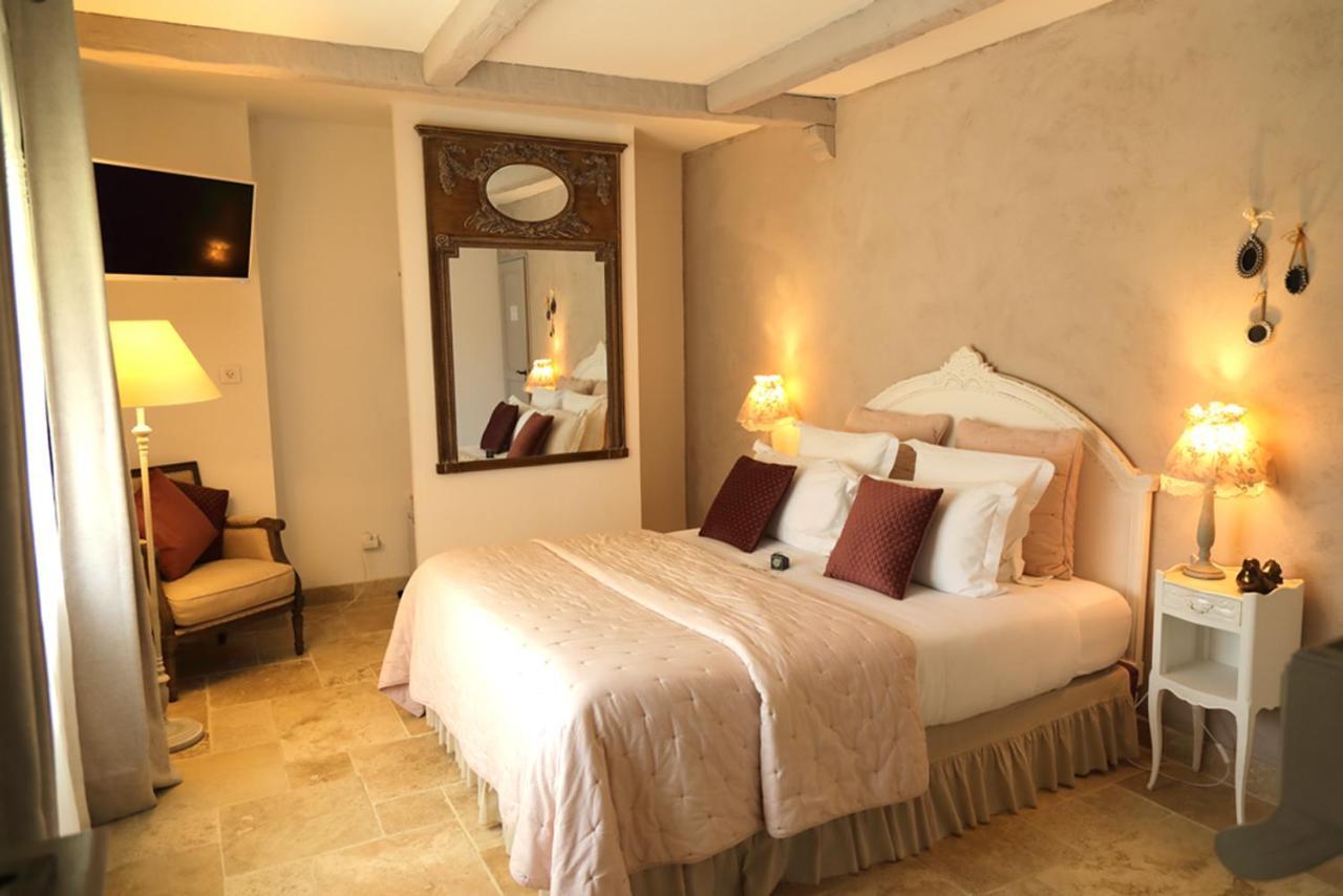 Maison d'hotes Les Ecuries du Mas Lamanon Extérieur photo