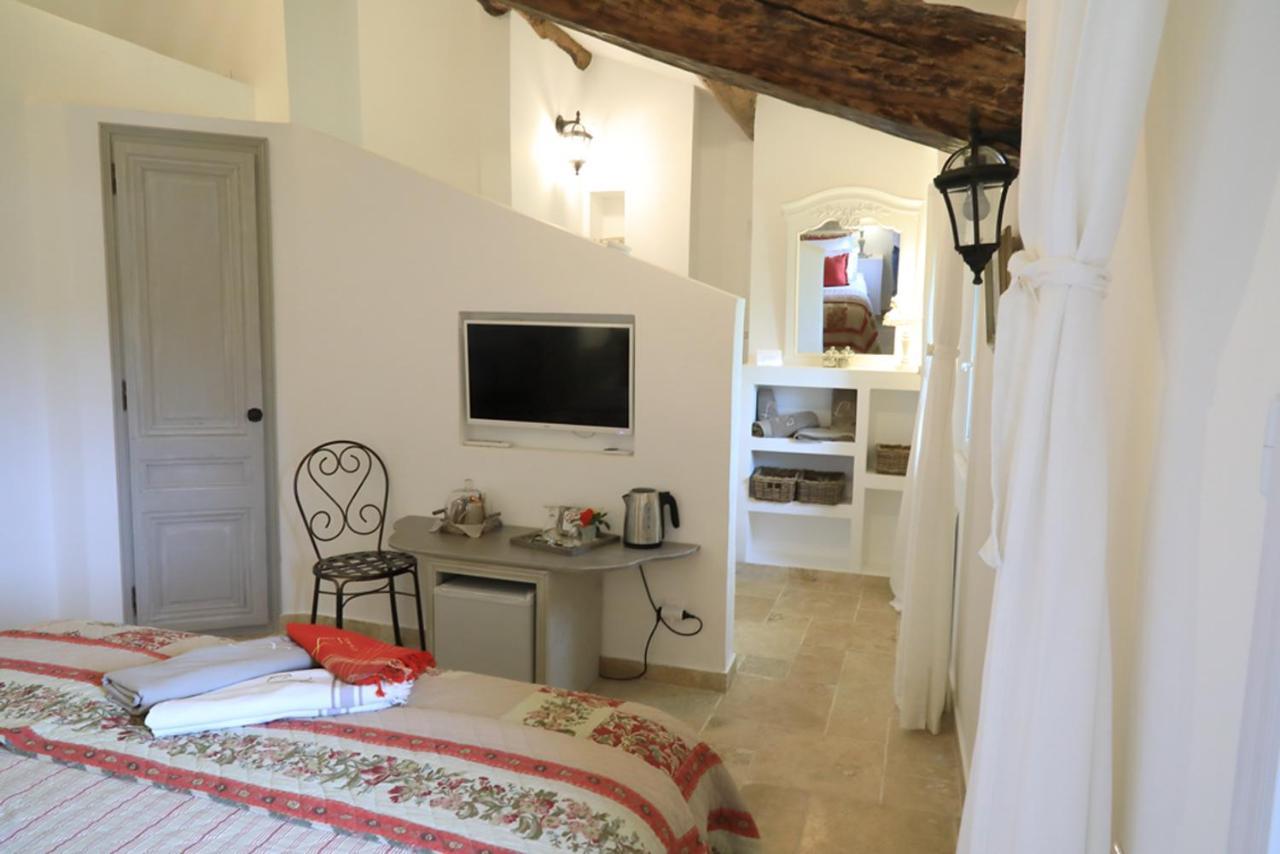 Maison d'hotes Les Ecuries du Mas Lamanon Extérieur photo